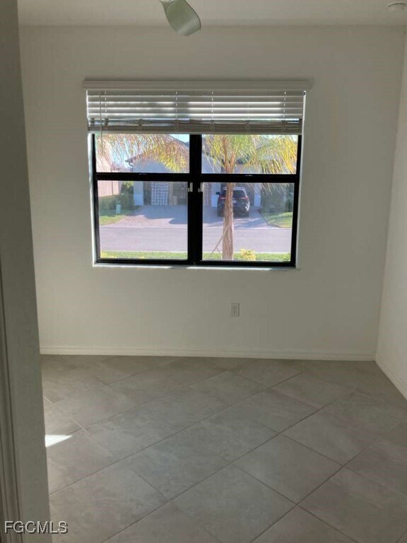 Building Photo - 3261 Altimira Dr