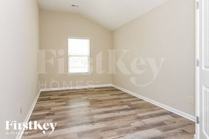 Building Photo - 308 Rippling Dr