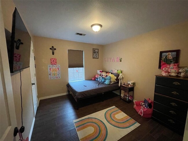 Building Photo - 940 E Guadalupe St