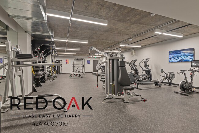 Building Photo - 1550 Lincoln Blvd