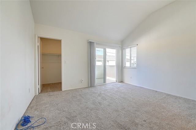 Building Photo - 15151 Columbia Ln