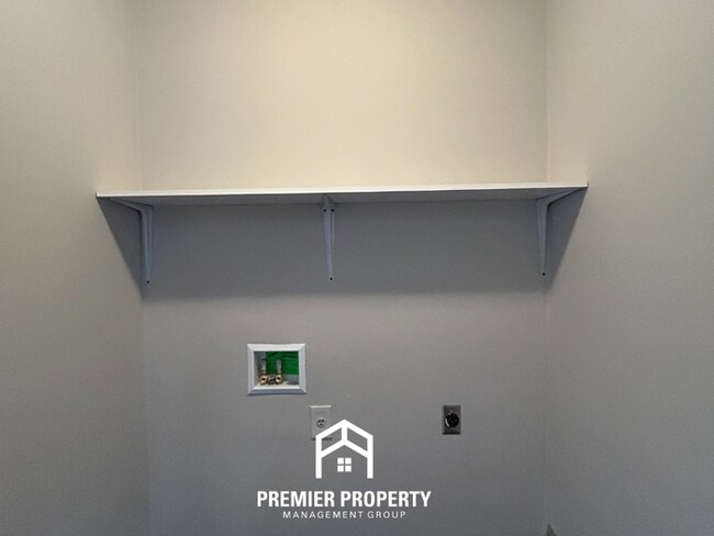 Building Photo - 7610 Bridlewreath Rd.