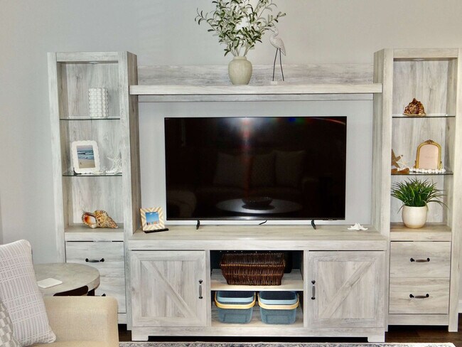 Building Photo - 1 N Yaupon Dr