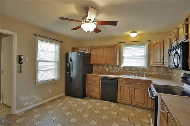 Building Photo - 1301 Mimosa Dr
