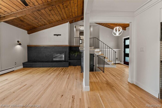 Building Photo - 5722 Raven Rd