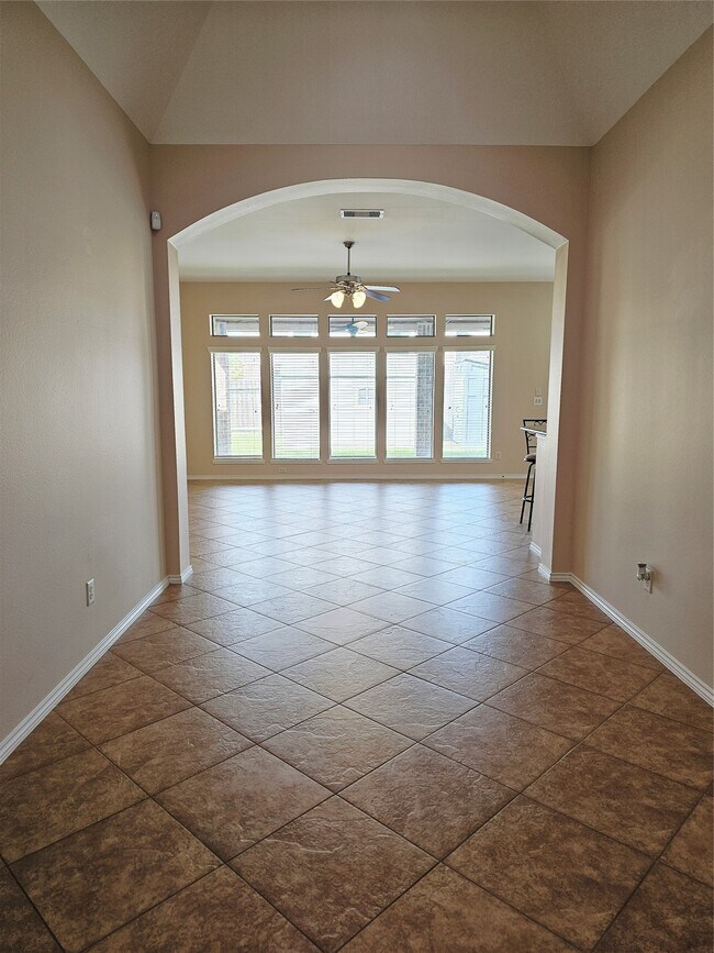 Building Photo - 14715 E Ginger Spice Ct