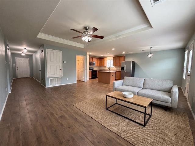 Building Photo - 9913 Amosite Dr