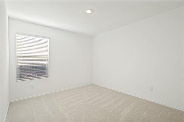 Building Photo - 3037 Ashbrook Ln