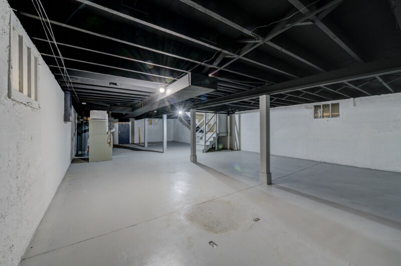 Building Photo - 6024 Lucille Ave