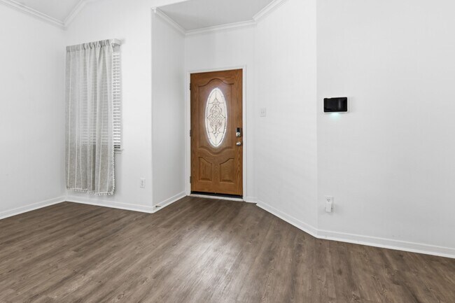 Building Photo - 4702 Arbor Ln