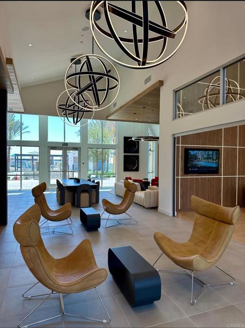 Building Photo - 6050 Radiant Ct