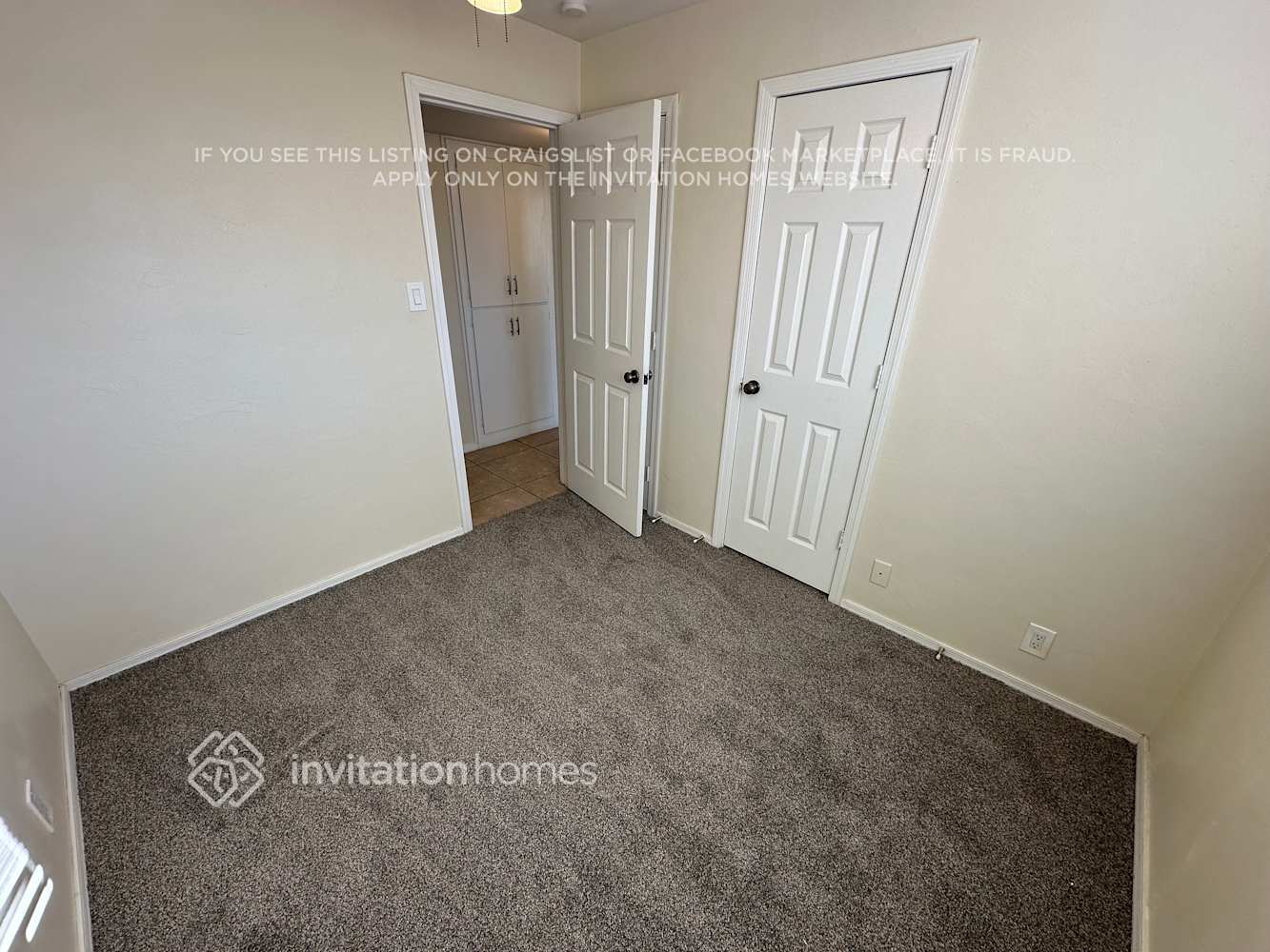 Building Photo - 3725 E Sheridan St