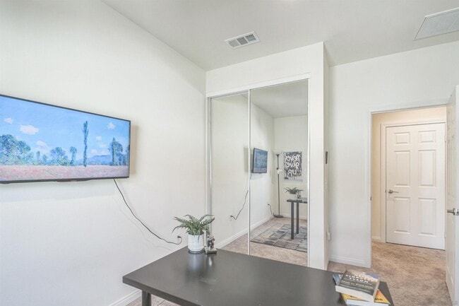 Building Photo - 2018 Barite St