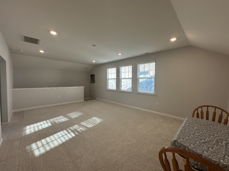 Building Photo - 7125 Crested Iris Pl