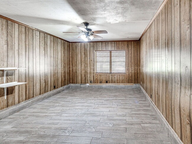 Building Photo - 3305 Neighbors Ln