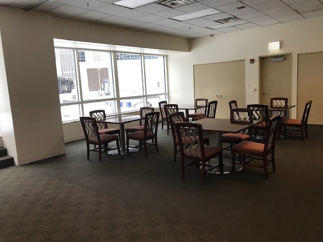 Building Photo - 512 N McClurg Ct