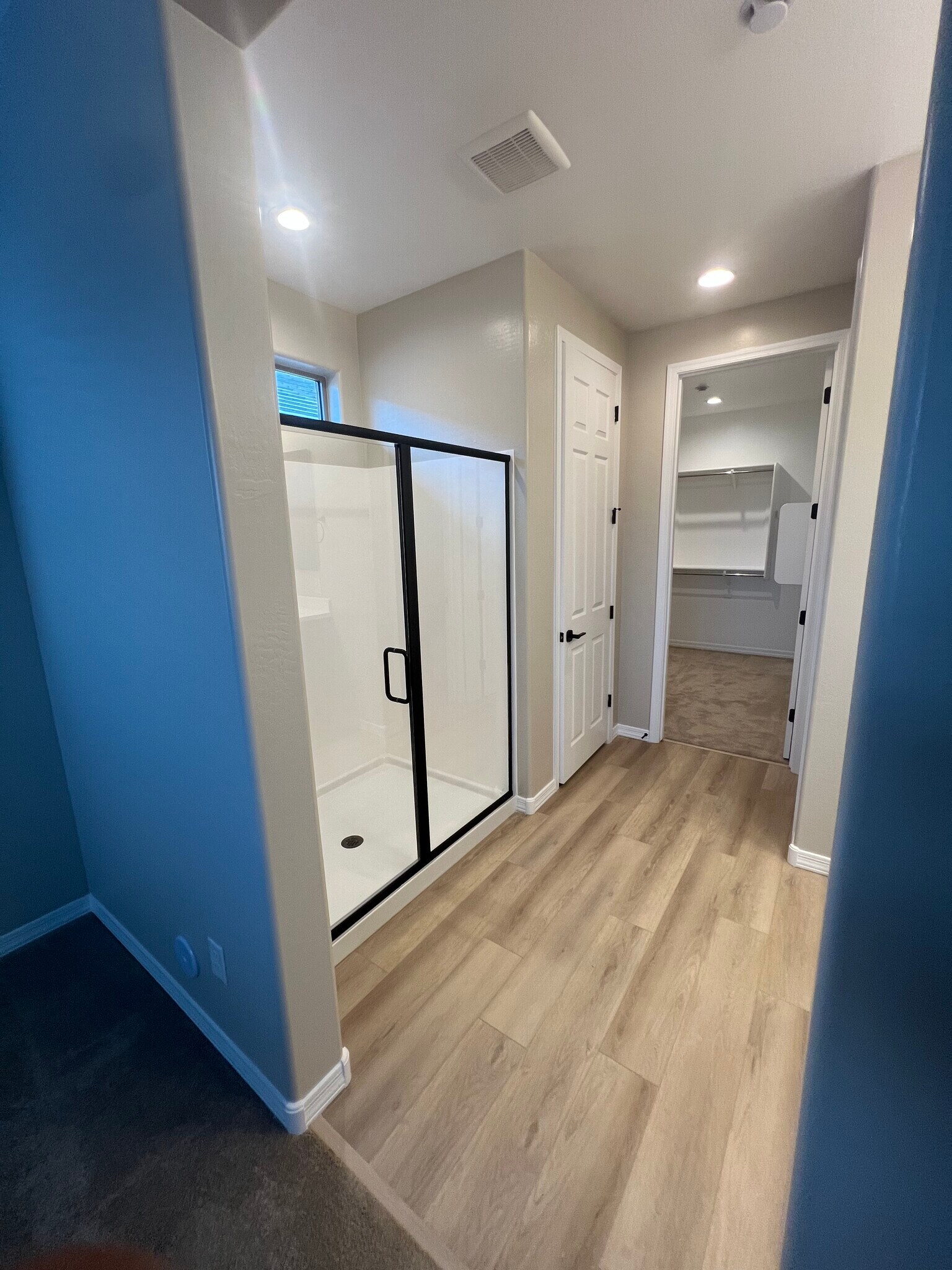 Building Photo - 946 W Macaw Dr