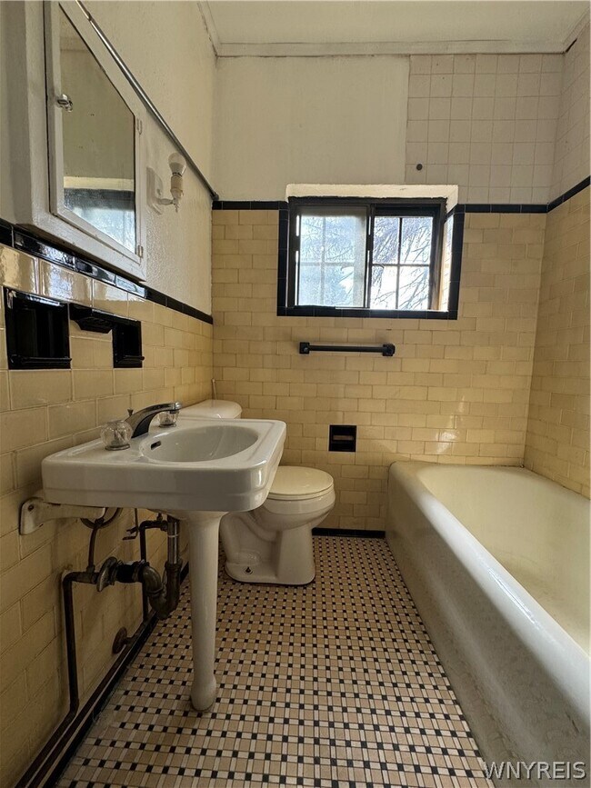 Building Photo - 6801 Buffalo Ave