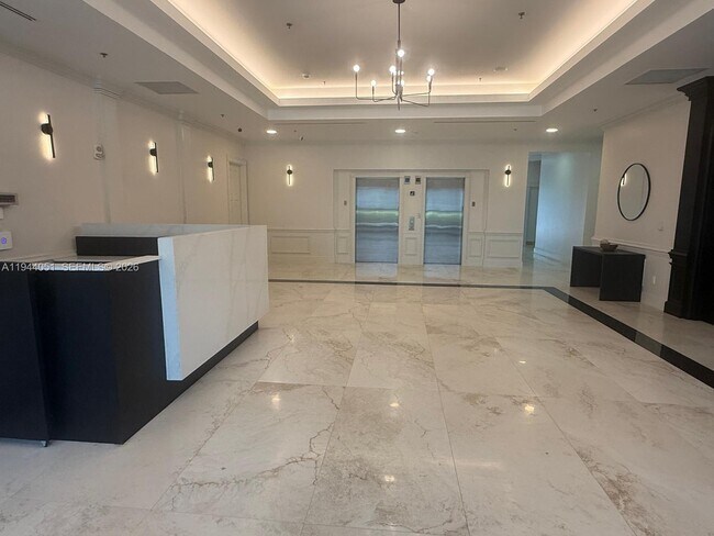 Building Photo - 2665 SW 37th Ave