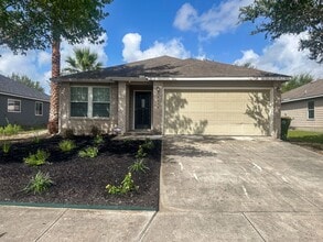 Building Photo - 1 STORY 3 BEDROOM WITH AN OFFICE AND 2 BATHROOM.