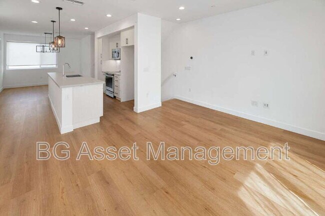 Building Photo - 3909 Wattling St