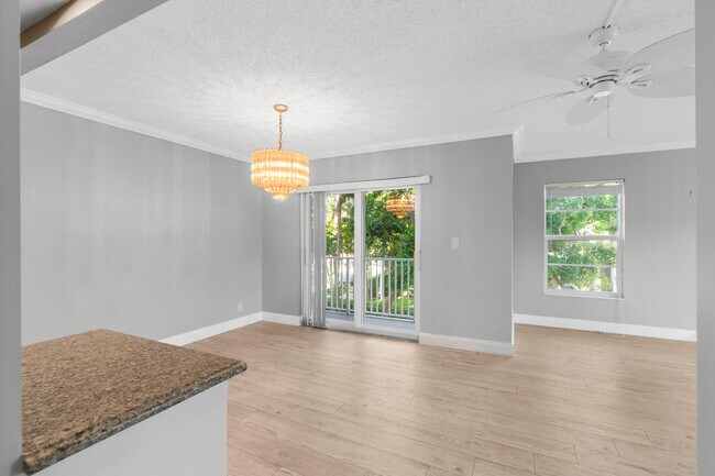 Building Photo - 950 Ponce De Leon Rd