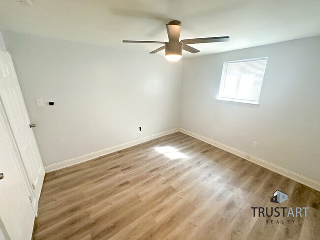 Building Photo - 2 Bedroom condo in Bustleton Philadelphia