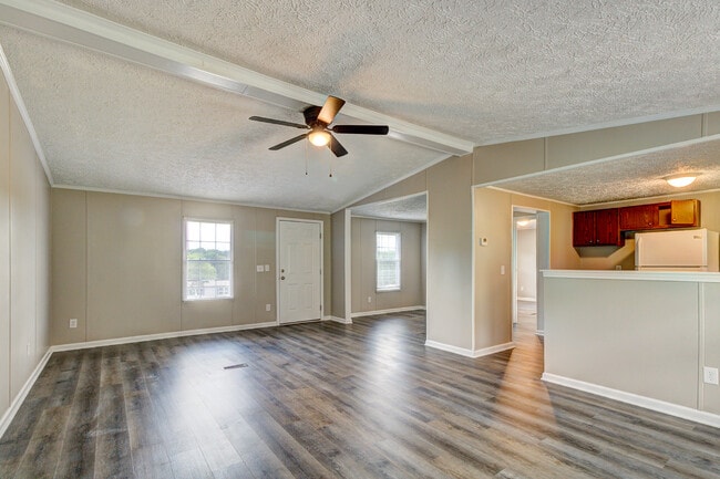 Building Photo - 3351 Appletree Ct