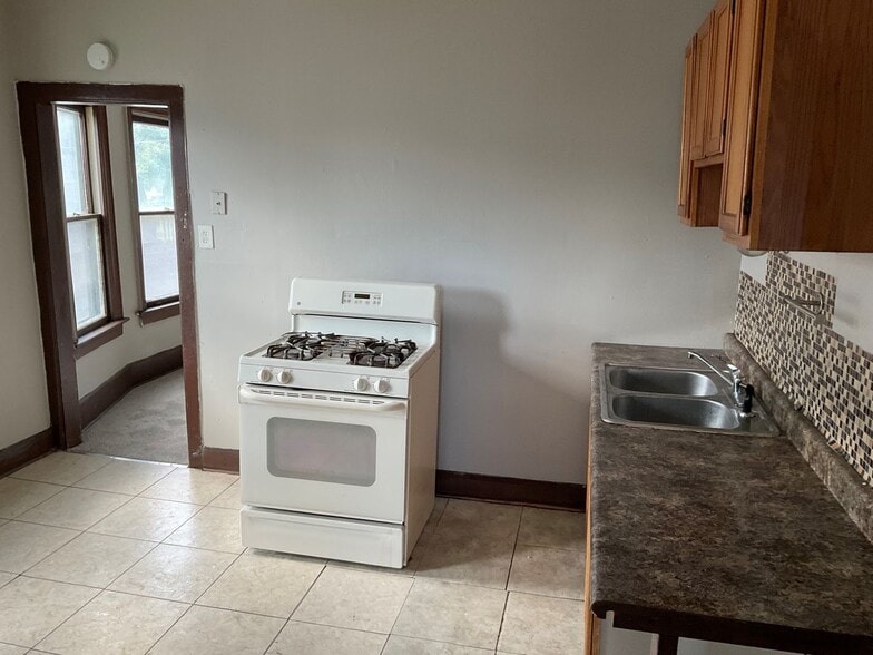 Primary Photo - 3256-3258 N 17th St.