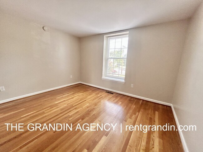 Building Photo - 1803 Grandin Rd SW