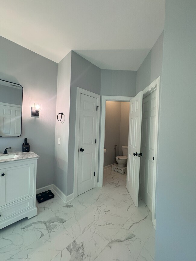 Building Photo - 17817 Overland Forest Dr