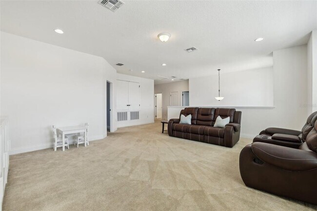 Building Photo - 17226 Hickory Wind Dr