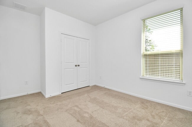 Building Photo - 16150 Elbridge Ct