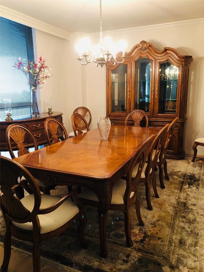 Building Photo - 5110 San Felipe St