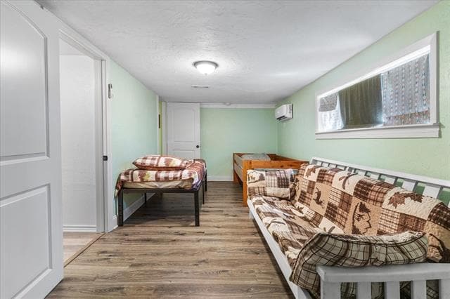 Building Photo - 259 Hiland Ln