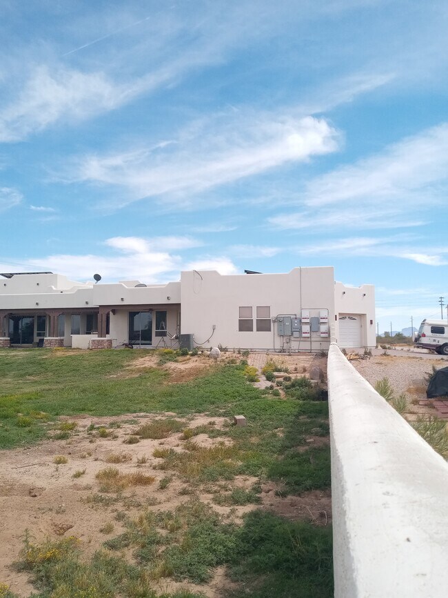 Building Photo - 1105 S 363rd Ave