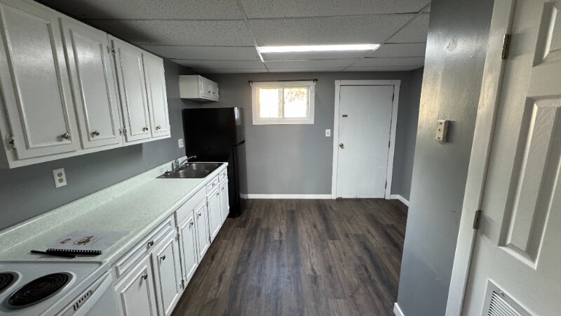 Building Photo - 511 N Platte Ave
