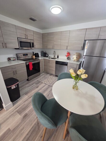 Building Photo - 4878 NW 4th Ter