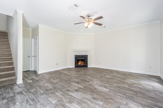 Living Room - 1450 Lila St