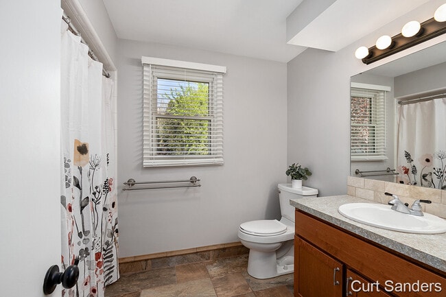 Building Photo - 2513 Longmeadow St NW
