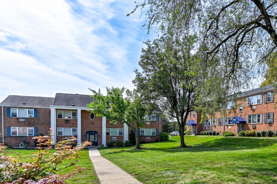 Primary Photo - Mt. Vernon Apartments