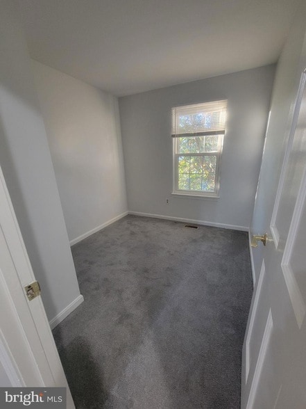 Building Photo - 25 Offspring Ct