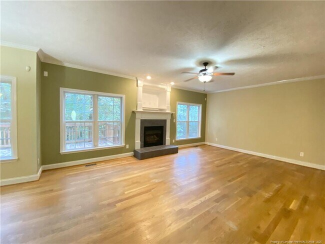 Building Photo - 1058 Carolina Way