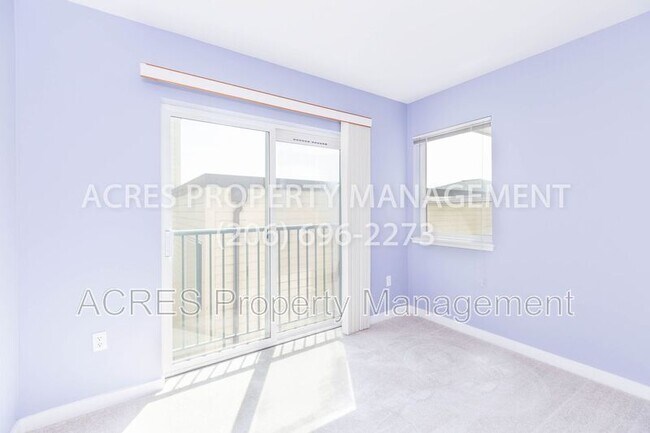 Building Photo - 524 6th Ave W