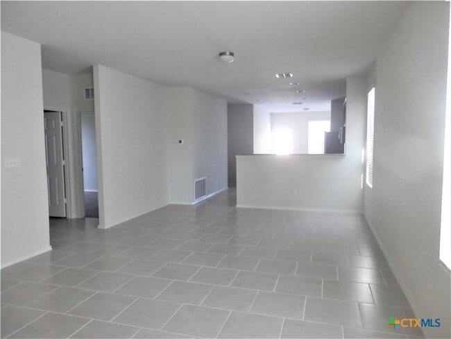 Building Photo - 334 Mistflower