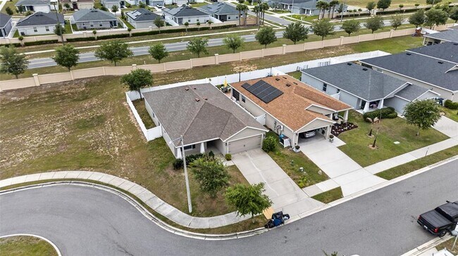 Building Photo - 522 Pentas Ln