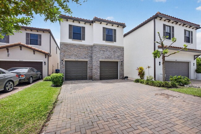 Building Photo - 4009 Sequoia Pl