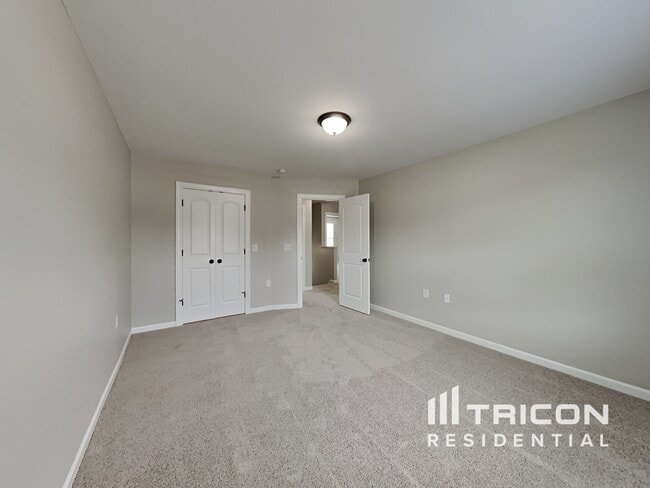 Building Photo - 3901 Creekmoore Drive Winston Salem NC
