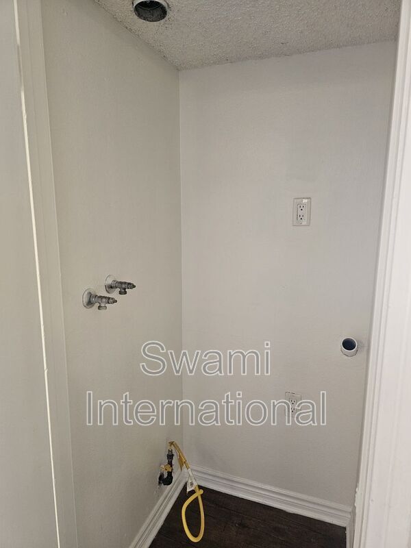 Building Photo - 926 Wilmington Blvd