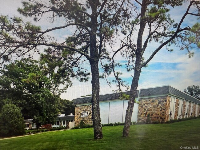 Building Photo - 333 Woodbridge Dr